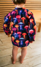Charger l'image dans la galerie, Tee-shirt de bain manches longues UPF 50+ JellyGlow